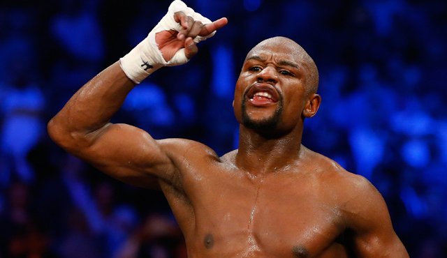 Floyd Mayweather, campeón mundial. AFP