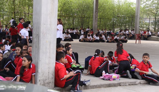 En la escuela Simón Bolívar se implementará la jornada en 3, 4 y 5 cursos de primaria y en Bartolomé Celis en todos los grados. Archivo