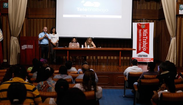 Funcionarios explicaron a empresarios de Norte de Santander que el Teletrabajo permite disminuir los costos operativos de las empresas y aumenta la productividad. César Obando