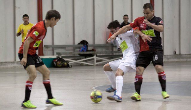 Cúcuta Niza jugará hoy el compromiso correspondiente a la segunda fecha de la Liga Argos de Fútsal, y el próximo miércoles disputará, en Cartagena, el partido aplazado de la primera jornada. Archivo