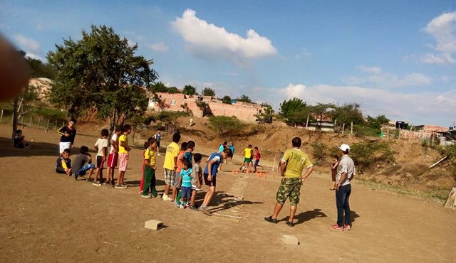 La fundación amigos del niño trabaja con alrededor de 150 niños de Scalabrini y José Bernal en este destapado terreno. Cortesía