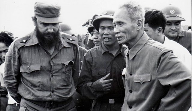 Castro junto al primer ministro vietnamita Pham Van Dong, en Septiembre de 1973. Cubadebate.cu