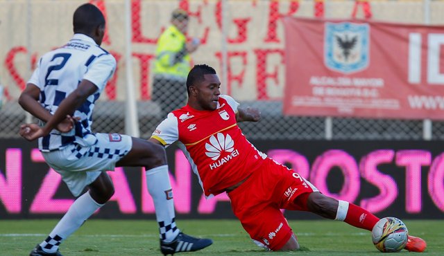 La primera acción de gol en el partido fue para los cardenales, al minuto 10 una pared entre Wilson Morelo y Omar Pérez. Colprensa