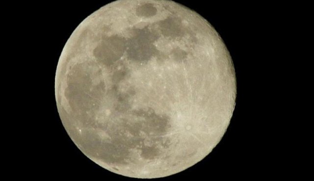 La 'Luna 'Azul' se presenta cada tres años aproximadamente. Internet