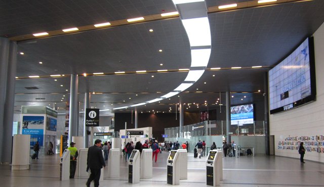 La mujer fue arrestada en el aeropuerto El Dorado de Bogotá. Internet