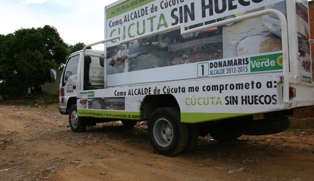 La publicidad es vital en las campañas de los candidatos. Archivo