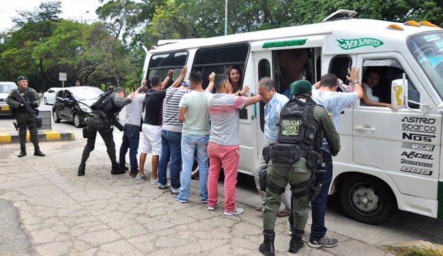 Planes especiales de seguridad para combatir el delito emprendieron desde ayer la Policía, la Sijín y la Fiscalía en las comunas 8, 9 y 10 Edinsson Figueroa