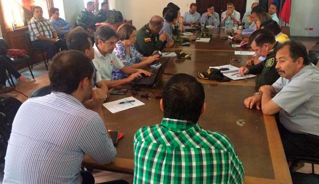 La reunión se prolongó hasta las 2:00 de la tarde de este domingo. Twitter @GoberNorte