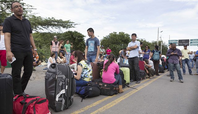 Cientos de familias están llegando todos los días a Norte de Santander, provenientes de Venezuela. Juan Pablo Cohen