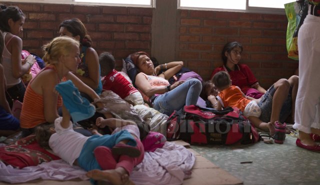 Los deportados y expulsados por el gobierno venezolano han copado los albergues dispuestos por las autoridades locales. Juan Pablo Cohen