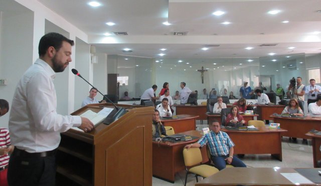 Durante dos horas sesionó la comisión segunda del Senado en el salón de plenarias del Concejo de Cúcuta. Orlando Carvajal