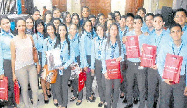 Durante su estadía recibieron obsequios por parte de la empresa y disfrutaron del recorrido. Giovanny Rojas