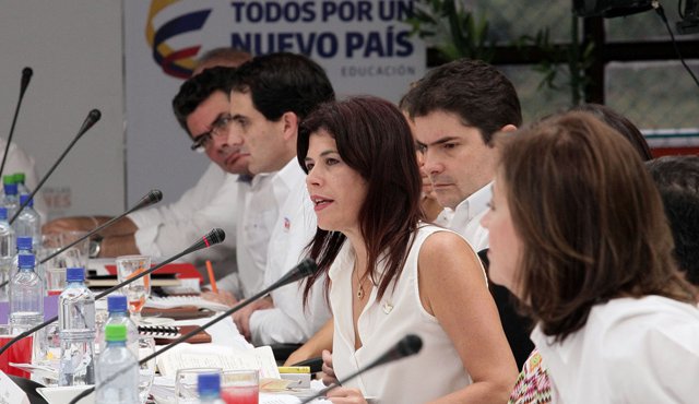 Natalia Abello, ministra de Transporte, presentó tres propuestas para sacar el carbón de Norte de Santander por los puertos de Colombia. Archivo