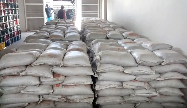 Las 20 toneladas de abono están almacenadas en la bodega de Corponor en Ocaña. Daicy Echeverri