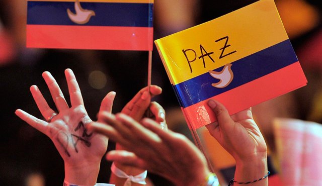 Francisco llamó a las partes a hacer el esfuerzo necesario para que se firme la paz. Archivo