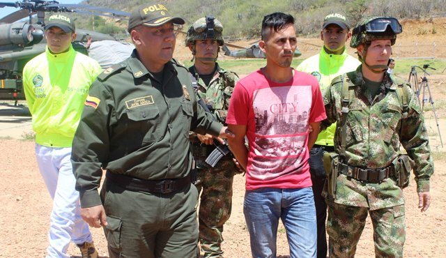 Jhonatan Sumalave, de 27 años, se desempeñaba como explosivista y coordinaba la compra de material explosivo y armamento. Ejército Nacional