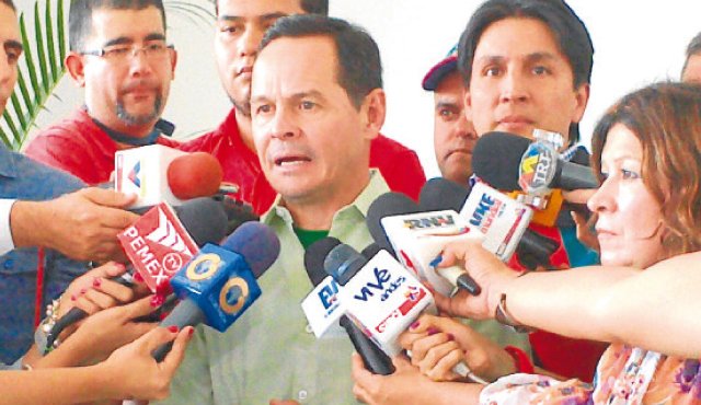 El gobernador del Táchira, José Vielma Mora, dijo que en la próxima cita ministerial, en Cartagena, se tocará principalmente el tema de seguridad y defensa. Eilyn Cardozo