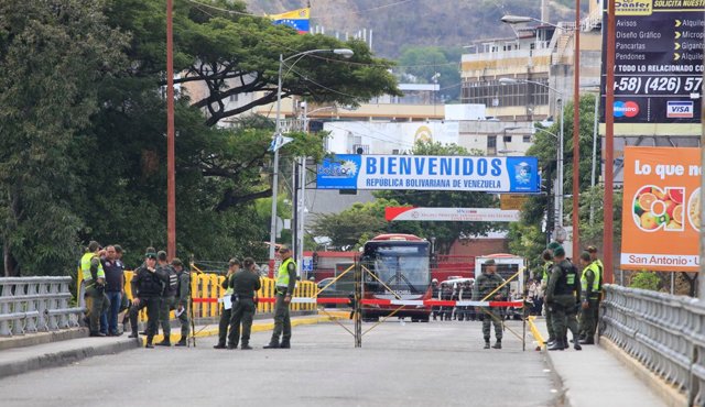 Los deportados podrán regresar a Venezuela a regularizar su situación migratoria. Archivo
