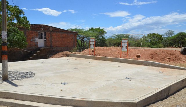 Este espacio fue destinado para la instalación de los biosaludables. El proyecto quedó a medias. Rodrigo Sandoval