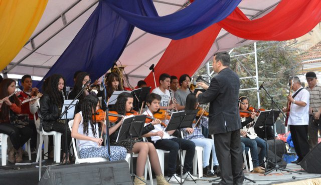Durante 12 horas la Calle Real se convertirá en un escenario musical, cultural, artístico, educativo y científico. Cortesía