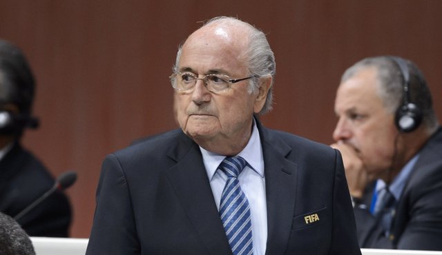Blatter anunció su dimisión el 2 de junio Archivo