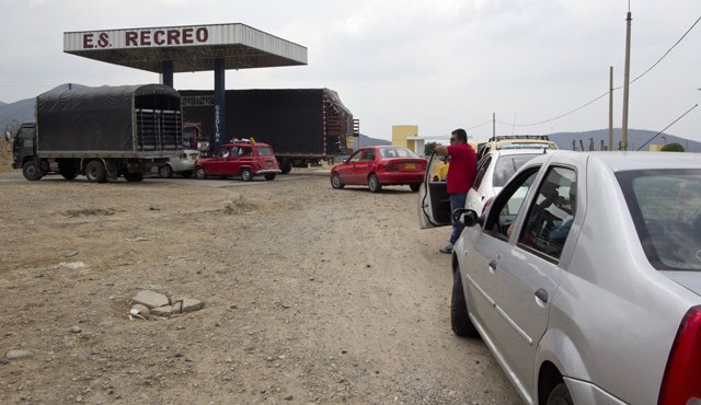 El alcalde de Los Patios determinó quitar la medida de pico y placa en las estaciones de gasolina del municipio, Archivo