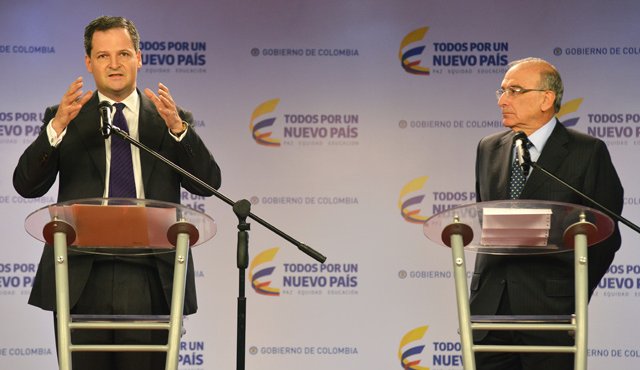 Alto comisionado de Paz, Sergio Jaramillo, y el jefe negociador del Gobierno, Humberto De la Calle. Colprensa