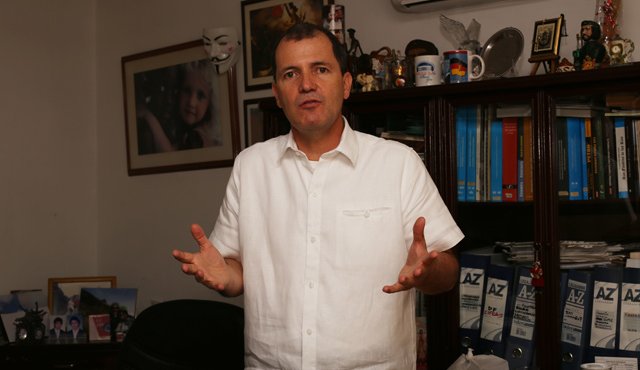 Las ideas de Cañizares se expresan en términos de defensa de la vida, el Estado Social de Derecho, la democracia y la convivencia. César Obando