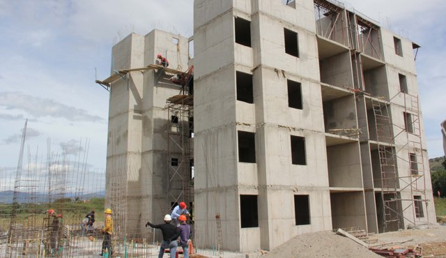 Las viviendas lideran la lista de las licencias de construcción, le siguen el sector del comercio y educación. Archivo