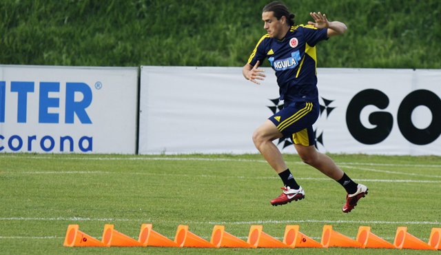 Hace tres años, el zaguero Bernardo Espinosa fue convocado a la selección Colombia por el técnico José Néstor Pékerman. Colprensa