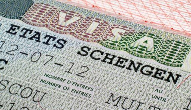 La exención de visado también aplicará para viajes de corta duración a cuatro países miembros de la Unión Europea fuera del espacio Schengen: Bulgaria, Croacia, Chipre y Romania. Colprensa