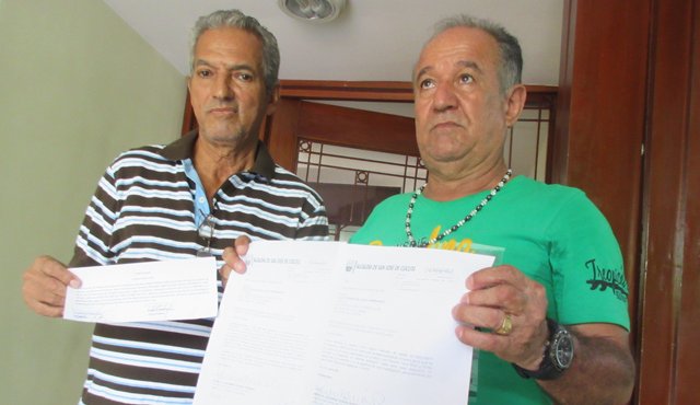 Asopadres aseguró que repartirá volantes con información para que los estudiantes sepan que no están obligados a pagar cuotas para el pago de vigilantes y aseadoras. La Opinión