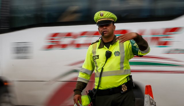 La Policía también se valdrá de helicópteros, para la vigilancia en los distintos tramos viales del país. Colprensa