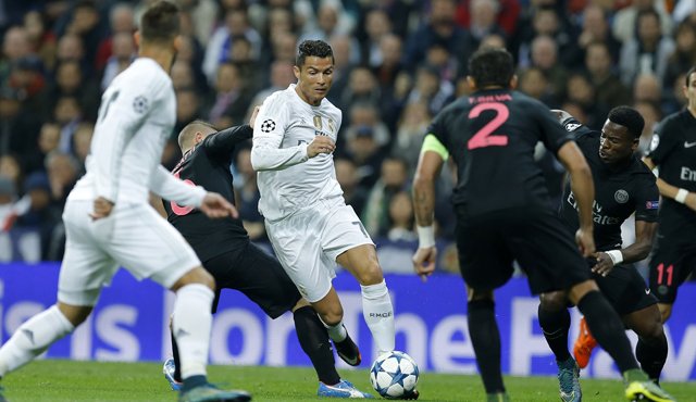 El Real Madrid sufrió mucho, superado, especialmente en la primera parte, por un PSG dominador. AP