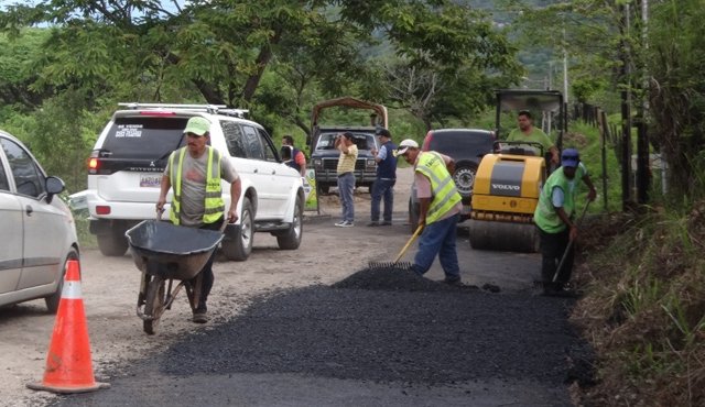 Los recursos aprobados por El Departamento Nacional De Planeación, se destinaron a la reparación y construcción de las vías terciarias y secundarias, para mejorar la conectividad rural y municipal. Archivo