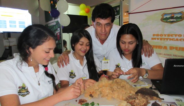 Maylin García, Ana Villamizar y Luisa Fernanda Cáceres, estudiantes del semillero de investigación de la Institución Educativa Nuestra Señora del Pilar. Jean Javier García