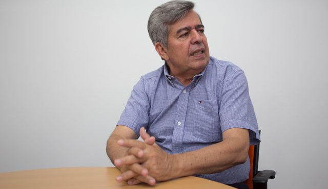 Rodrigo Vásquez cumplió 40 años de estar al frente del micrófono. César Obando