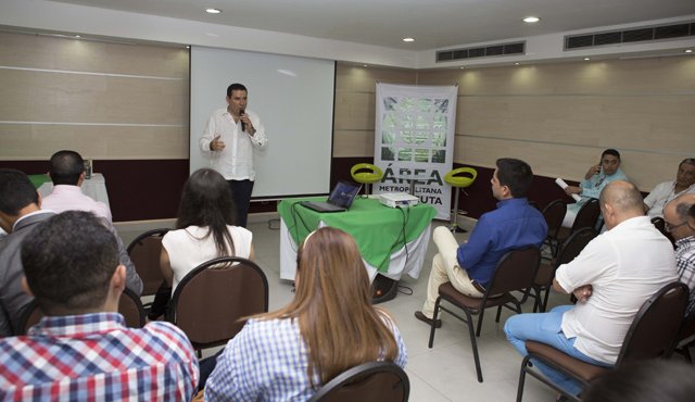 El encuentro se desarrolló ayer en la mañana en el Hotel Arizona. Juan Pablo Cohen