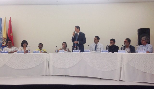 En el lugar se presentaron organizaciones defensoras de derechos humanos, víctimas, autoridades gubernamentales y campesinos. Karina Judex
