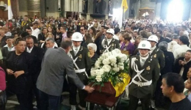 El cuerpo de Luz Marina Zuluaga, la primera Miss Universo, fue trasladado al Parque Cementerio Jardines de la Esperanza donde se le dio cristiana sepultura. Cortesía