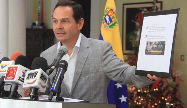 José Gregorio Vielma Mora denunció a Daniel Ceballos y a Patricia Gutiérrez de Ceballos como los instigadores de una jornada de terrorismo el domingo 6 de diciembre. Cortesía