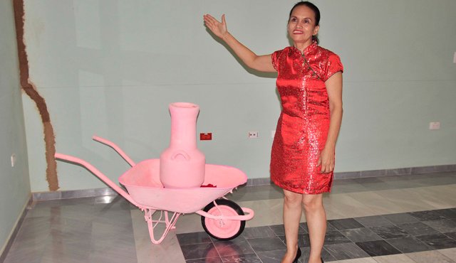 Amparo Cárdenas es la creadora de la instalación ‘El encargo’. Edinsson Figueroa