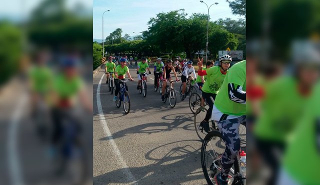 La carrera partió del patinódromo de El Malecón y se involucraron más de 1.500 pedalistas. Cortesía