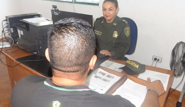 Las salas de denuncia de la Policía cada vez son más visitadas por los vecinos para dirimir las diferencias en los barrios. Orlando Carvajal