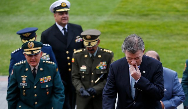 Este sábado en la Escuela Militar de Cadetes José María Córdova de Bogotá se hizo la ceremonia de ascenso de varios oficiales de las Fuerzas Armadas. Colprensa