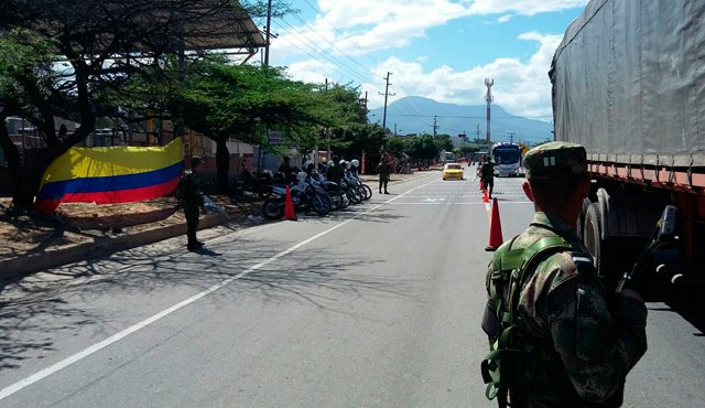 Las tropas implementaron este fin de semana verificación de antecedentes, patrullajes e inspecciones. Ejército Nacional
