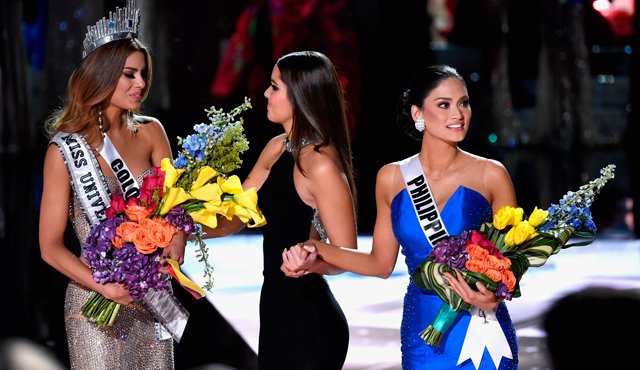 Fuertes críticas recibió Steve Harvey, presentador del Miss Universo, por el grave error que cometió al nombrar a Colombia como la ganadora cuando no lo era. AP