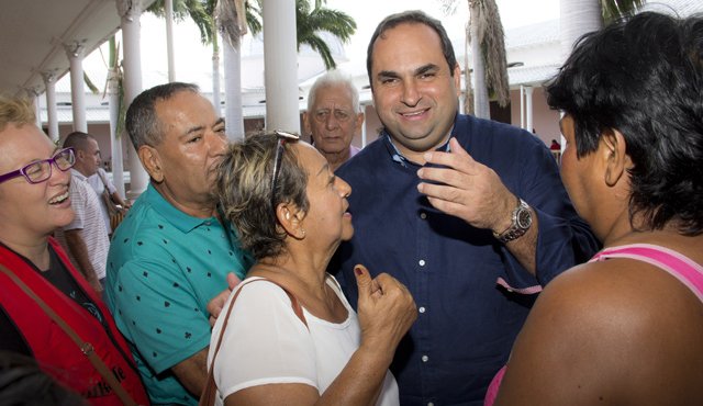La elección del nuevo director se definió el pasado martes en la mañana. Hoy los directores se reunirán para iniciar el proceso de empalme. Alfredo Estévez