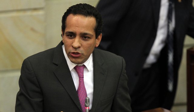 En la foto Alexander López en el senado. Colprensa