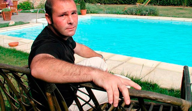 El marcó una huella en el fútbol con la contribución de una ley que brindara las los derechos de los futbolistas en el mundo. Internet